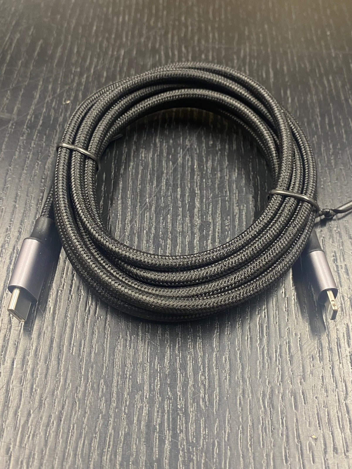 Black Charger - USB-C to Apple (x1)